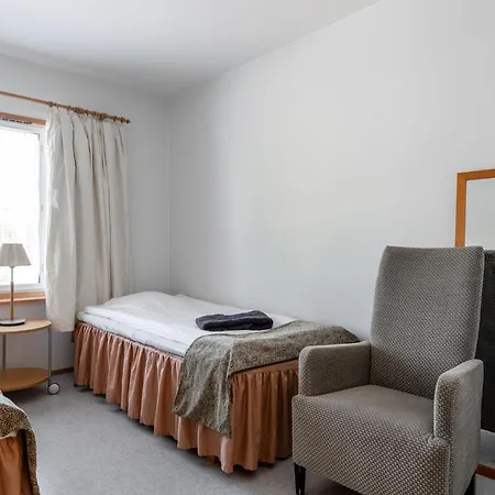 Korpi Bistro & Hotel *