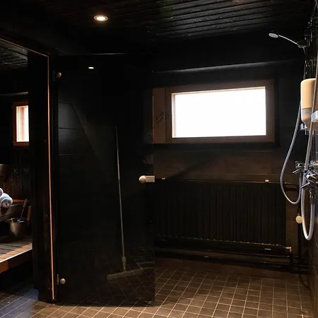 Korpi Bistro & Hotel *